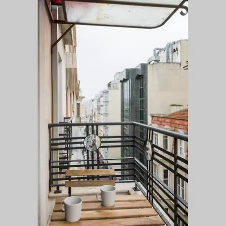 Wonder Homes - Ultra-modern Flat, 3 Bedroom & 1 Min To Taksim Square